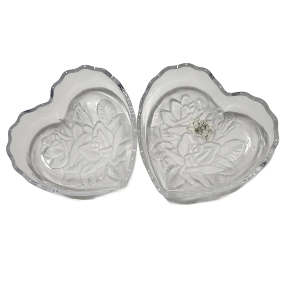 Studio Nova Winter Rose Etched Frosted Crystal Heart Trinket/Jewelry/ Candy Box - Picture 5 of 15